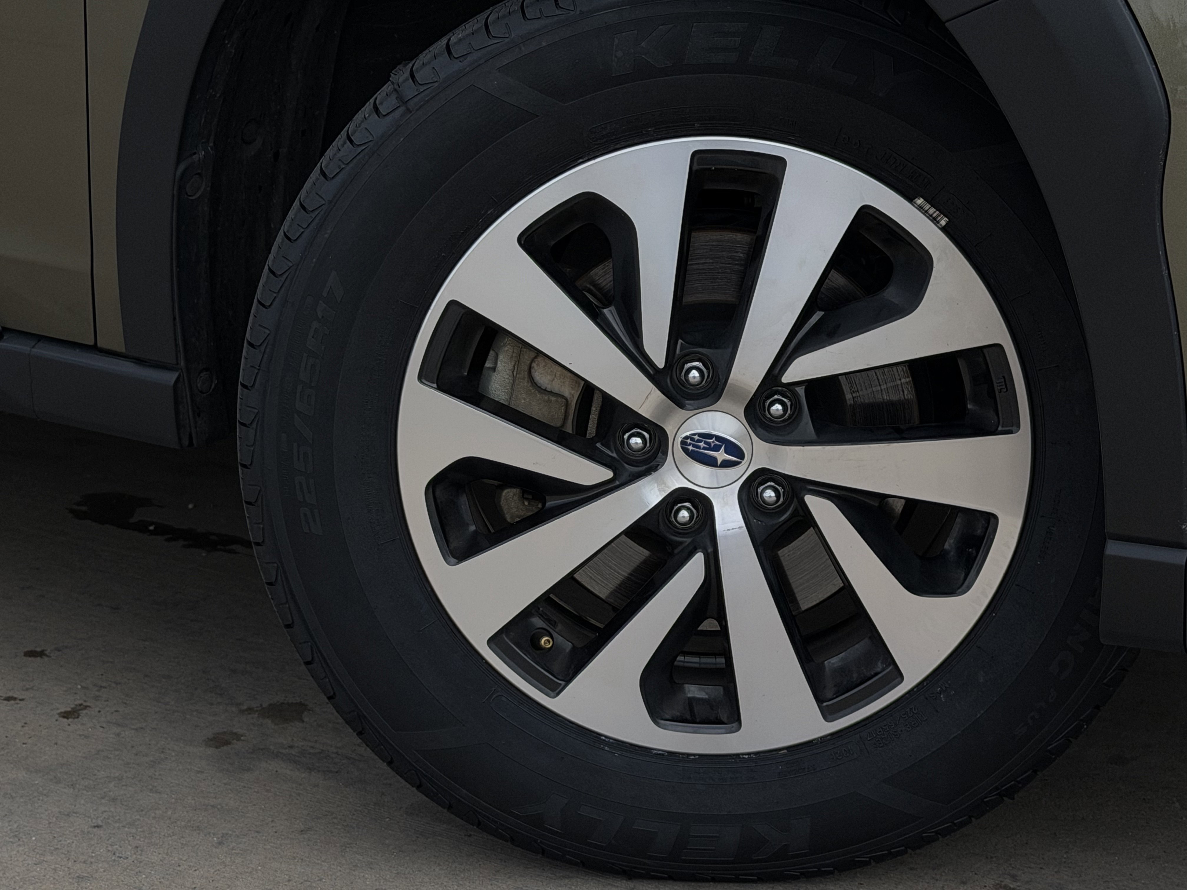 Used 2024 Subaru Outback Premium AWD/4WD image 10