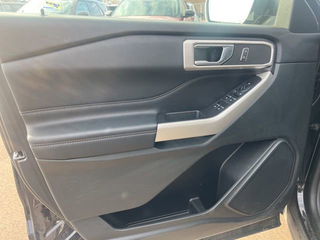 Certified 2024 Ford Explorer XLT w/ Equipment Group 202A image 14