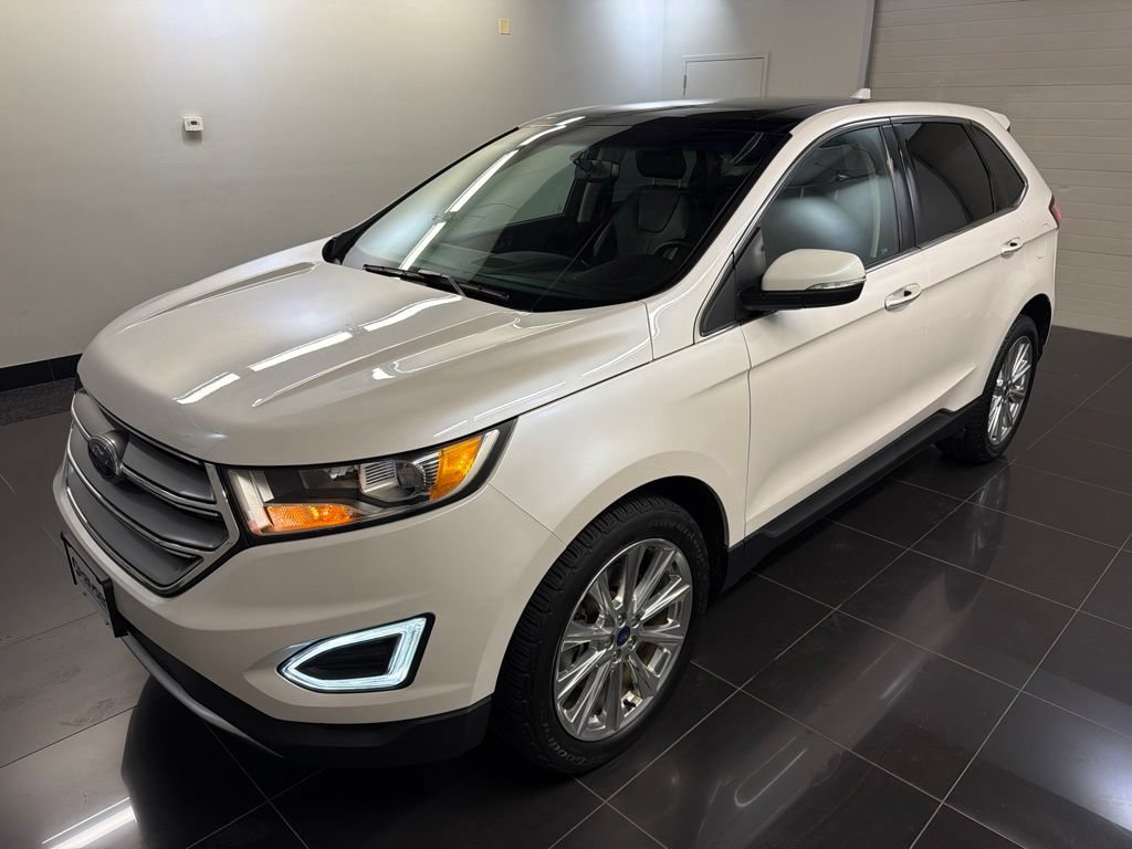 Certified 2018 Ford Edge Titanium w/ Equipment Group 301A AWD/4WD image 3
