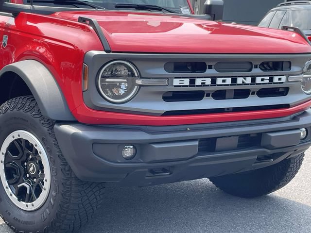 Certified 2023 Ford Bronco Big Bend w/ Sasquatch Package AWD/4WD image 2
