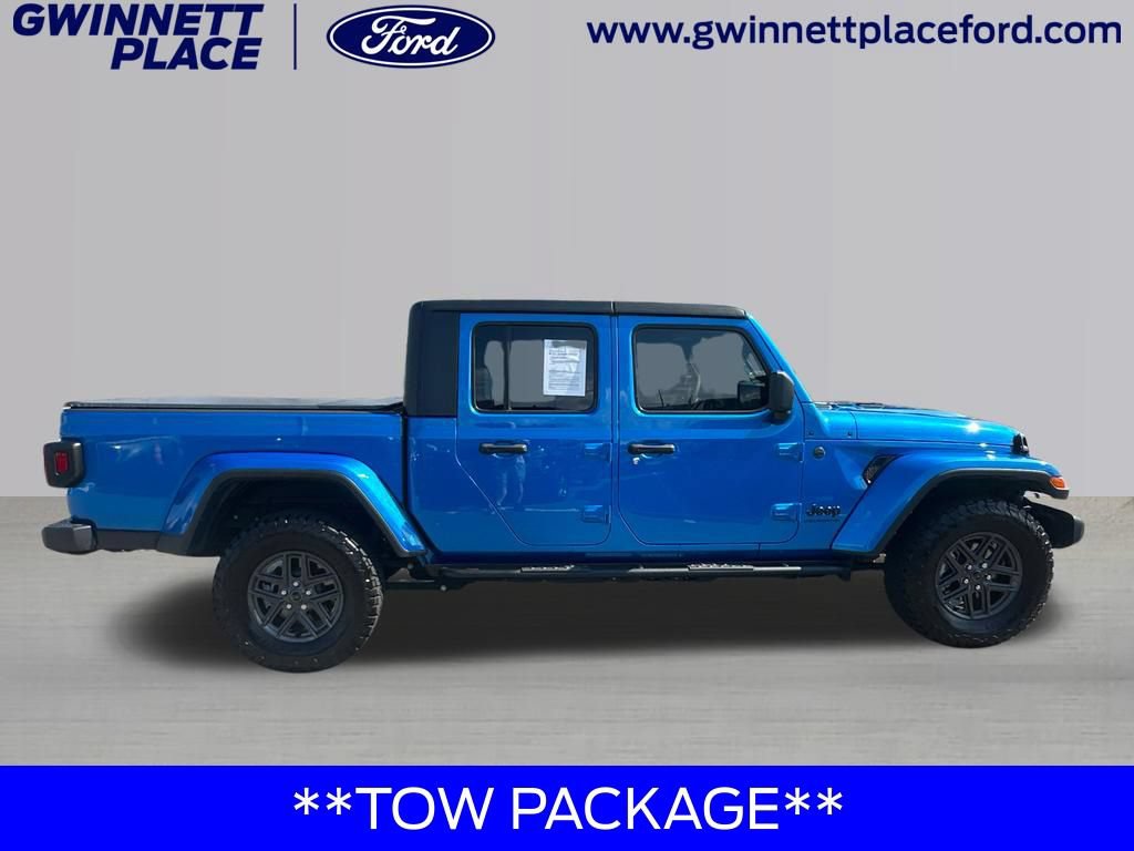 Used 2024 Jeep Gladiator Sport AWD/4WD image 4