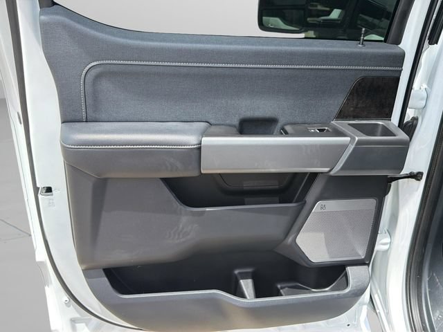 Certified 2025 Ford F350 Lariat AWD/4WD image 16