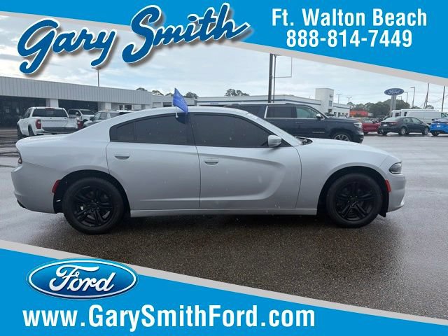Used 2022 Dodge Charger SXT RWD image 1
