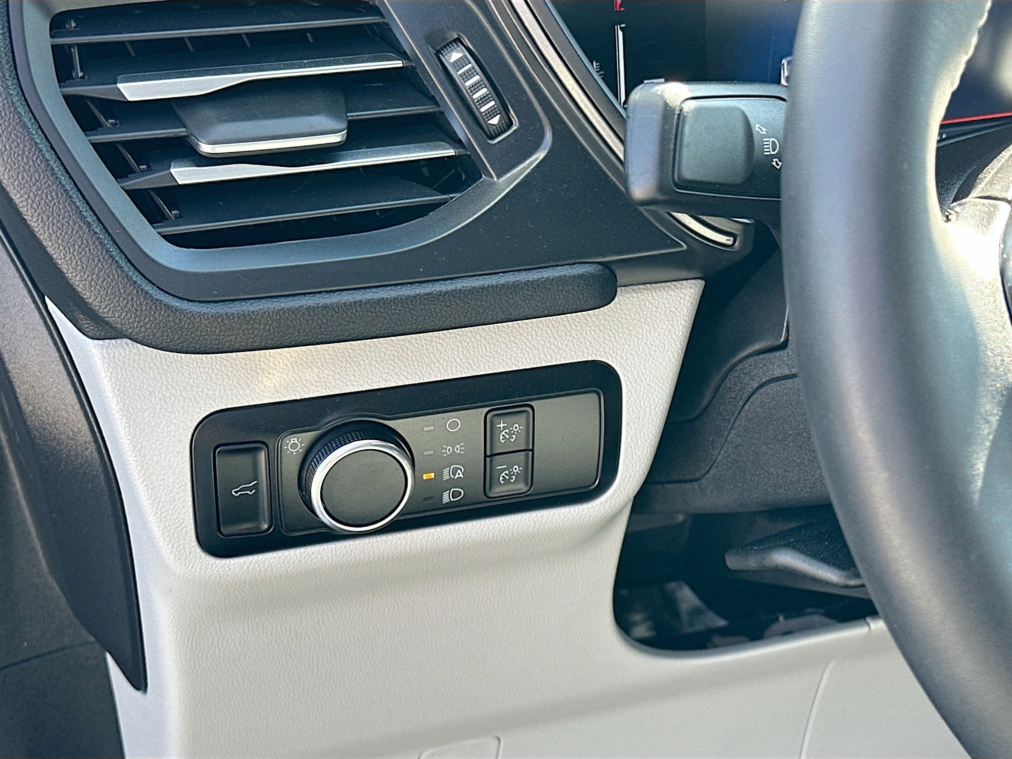 Certified 2024 Ford Escape Active image 10