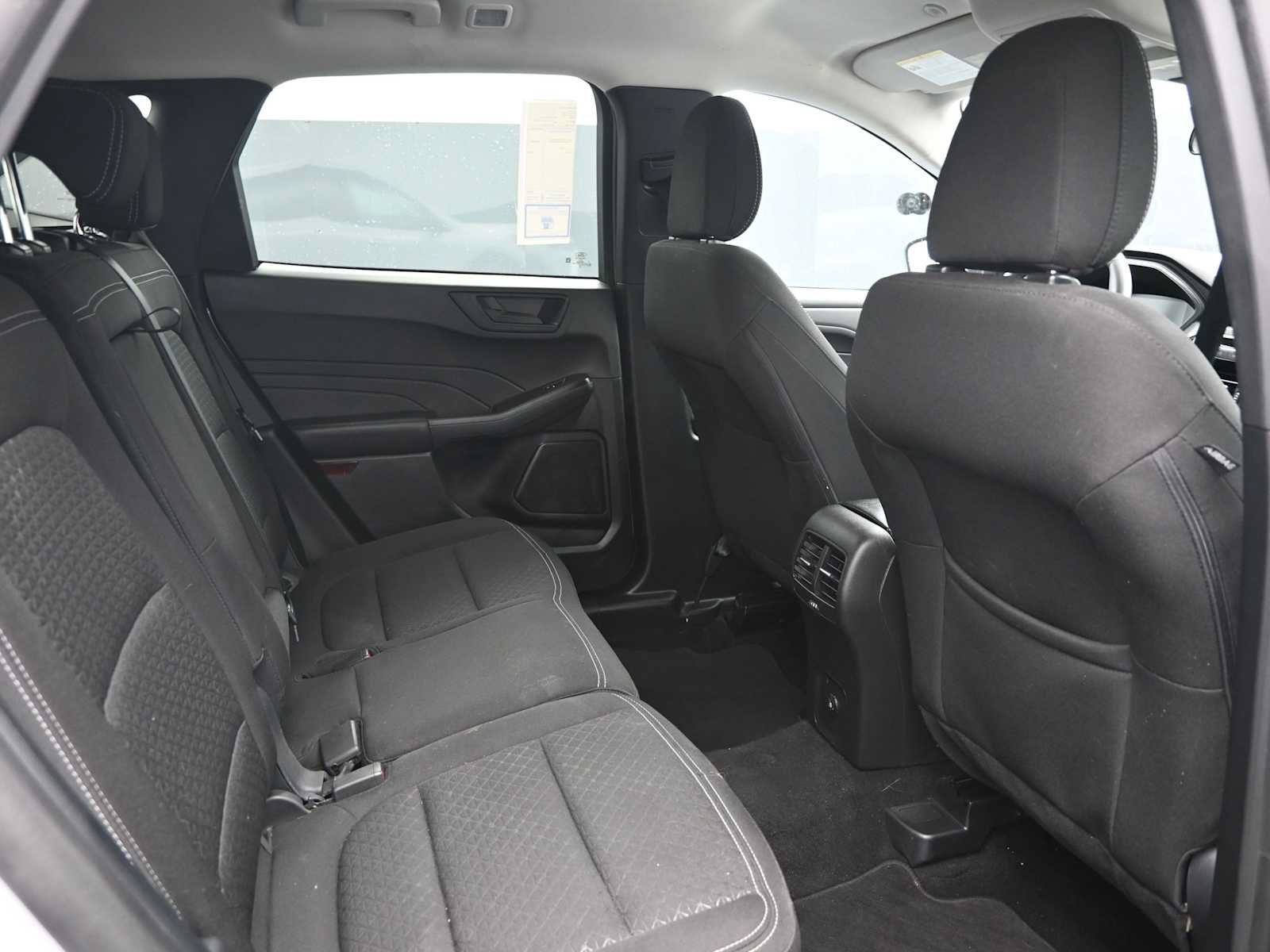 Certified 2025 Ford Escape Active w/ Cold Weather Package FWD image 9