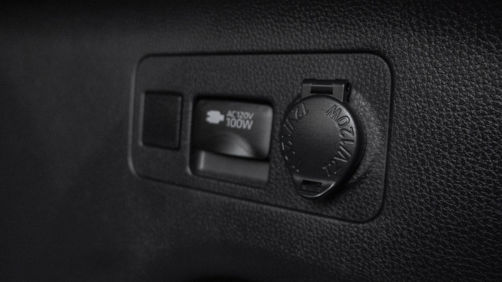 Used 2020 Toyota RAV4 Adventure image 9