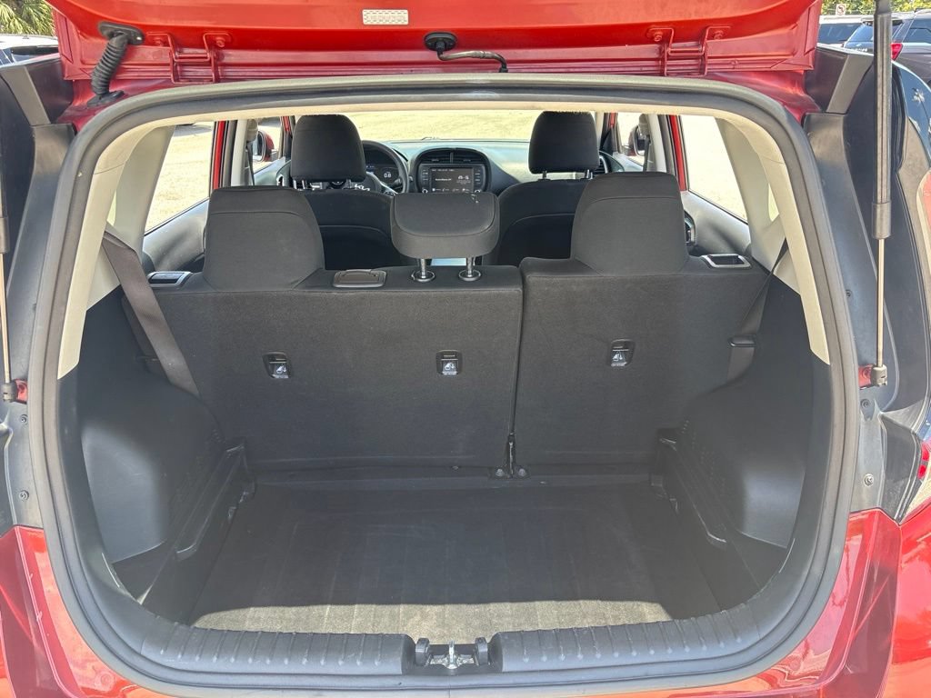 Used 2024 Kia Soul LX w/ Option Group 015 FWD image 10
