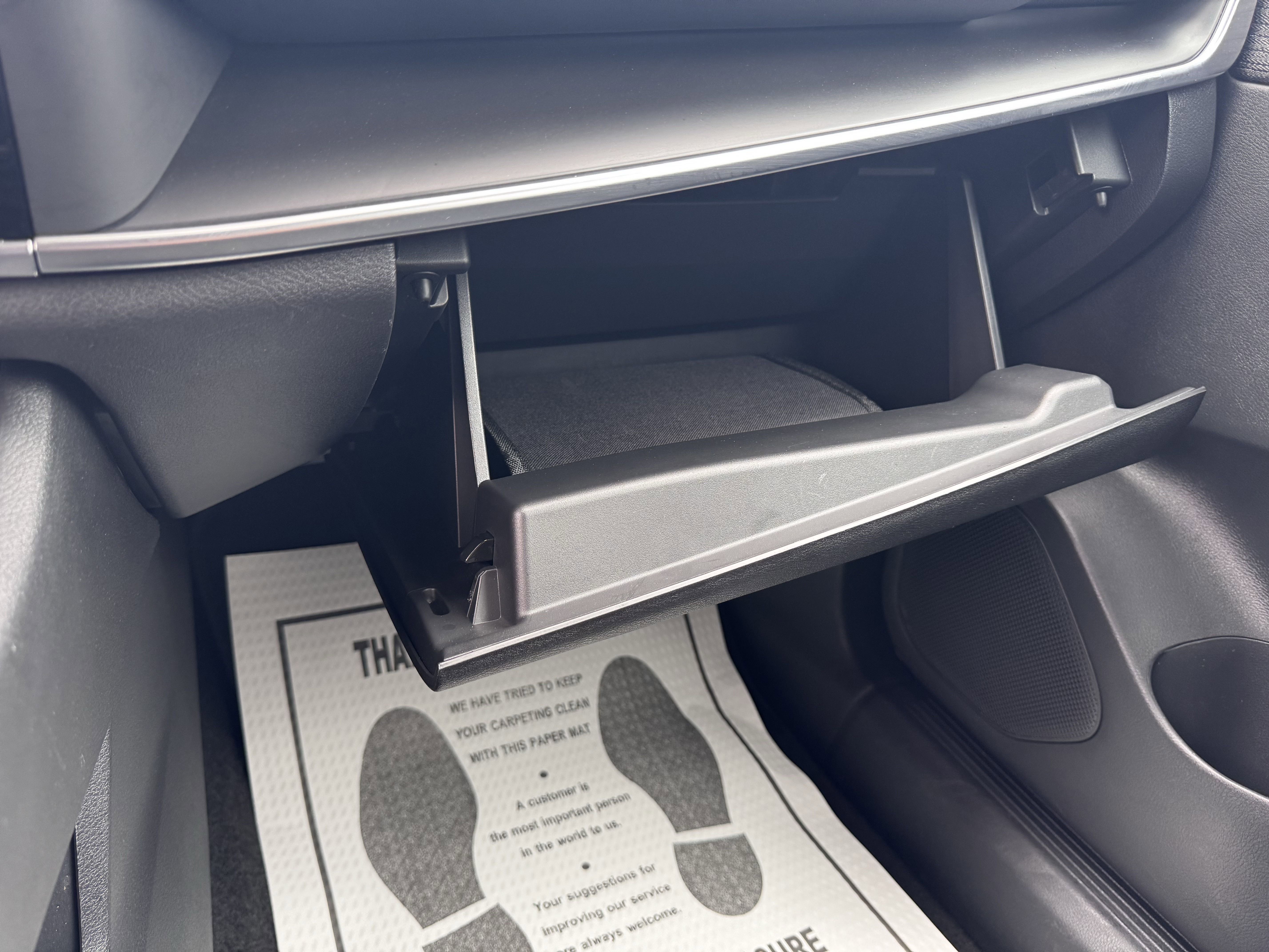 Used 2023 Nissan Rogue S image 24