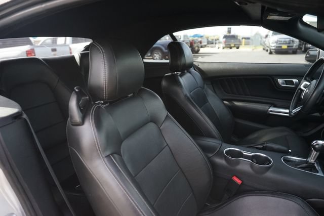 Certified 2019 Ford Mustang Premium RWD image 15