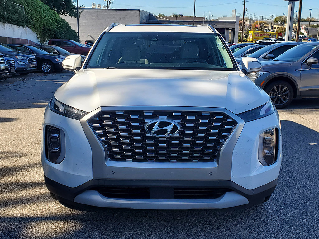 Used 2022 Hyundai Palisade SEL w/ Premium Package FWD image 2