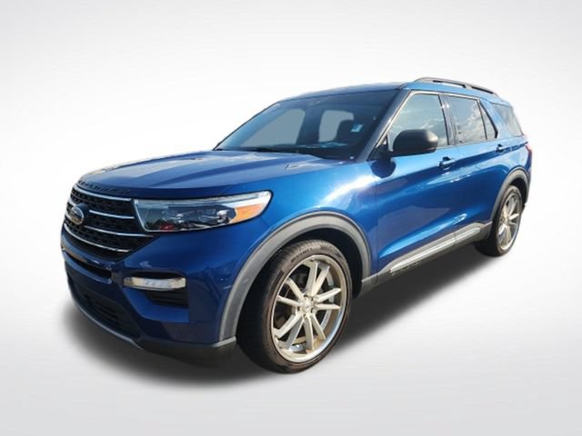 Certified 2020 Ford Explorer XLT w/ Equipment Group 202A AWD/4WD image 4