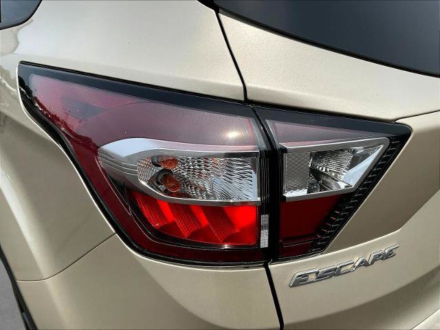 Certified 2018 Ford Escape SE w/ SE Sport Appearance Package AWD/4WD image 25