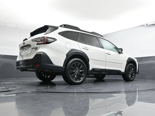 Used 2025 Subaru Outback Onyx Edition XT AWD/4WD image 30
