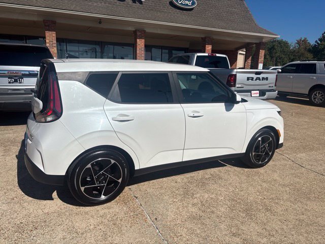 Used 2024 Kia Soul EX FWD image 5