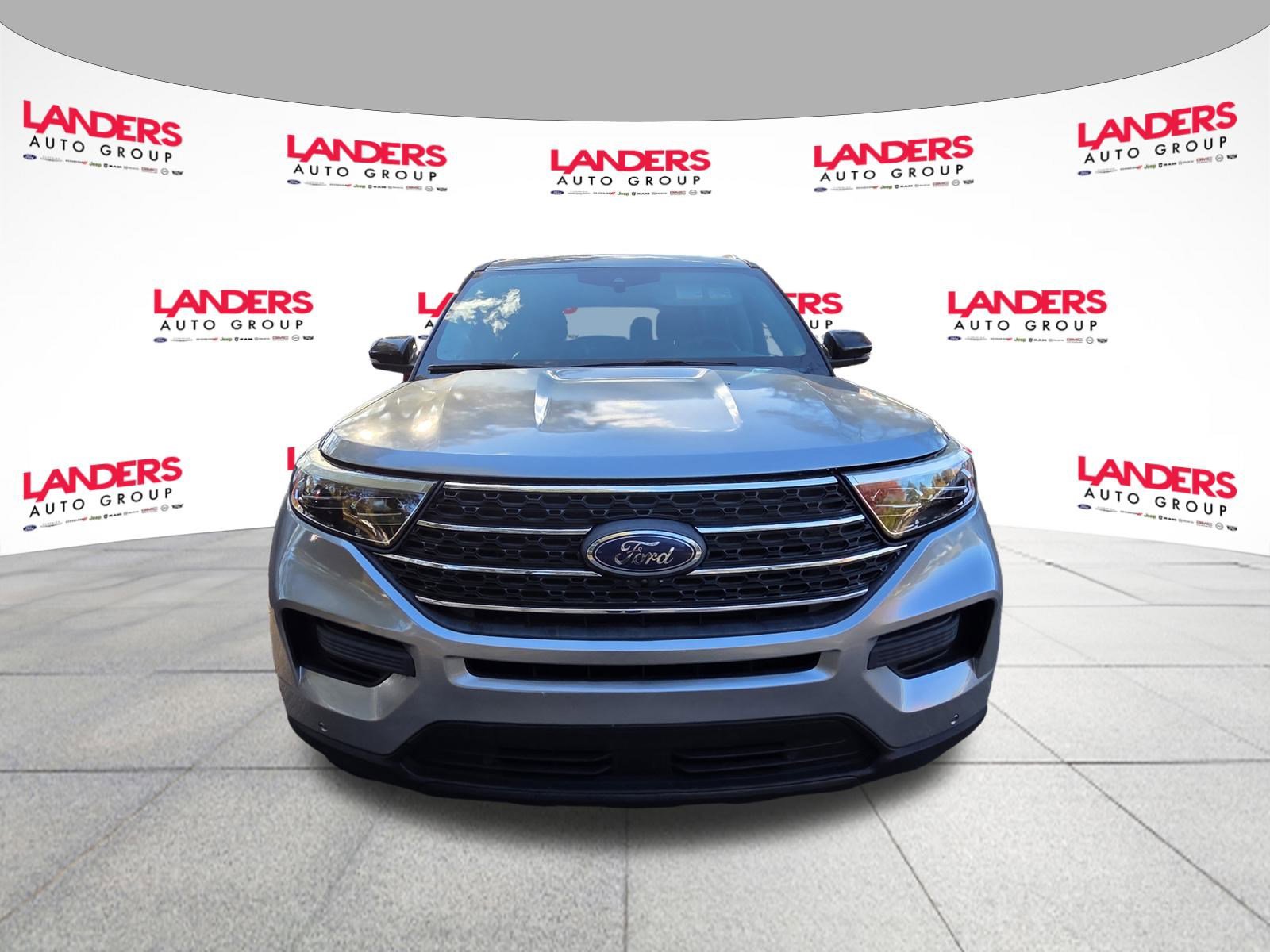 Certified 2021 Ford Explorer Limited w/ Equipment Group 301A image 8