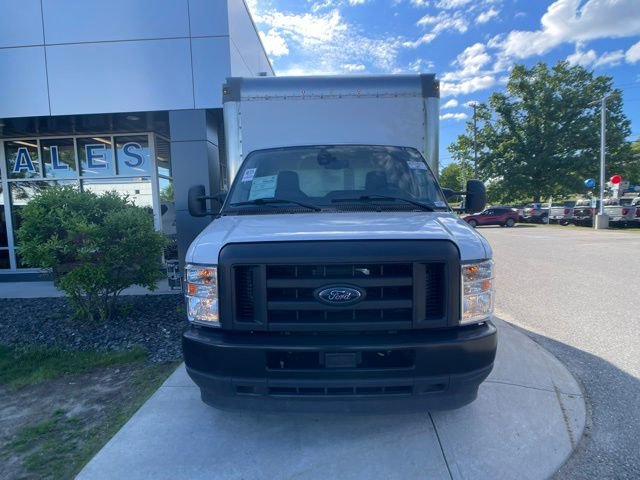 Certified 2023 Ford E-350 and Econoline 350 Super Duty w/ Driver's Safety Package RWD image 3