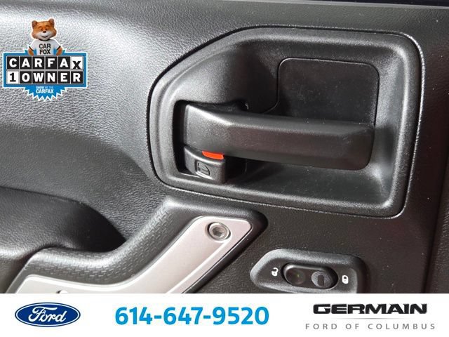Used 2017 Jeep Wrangler Unlimited Rubicon w/ Connectivity Group AWD/4WD image 29