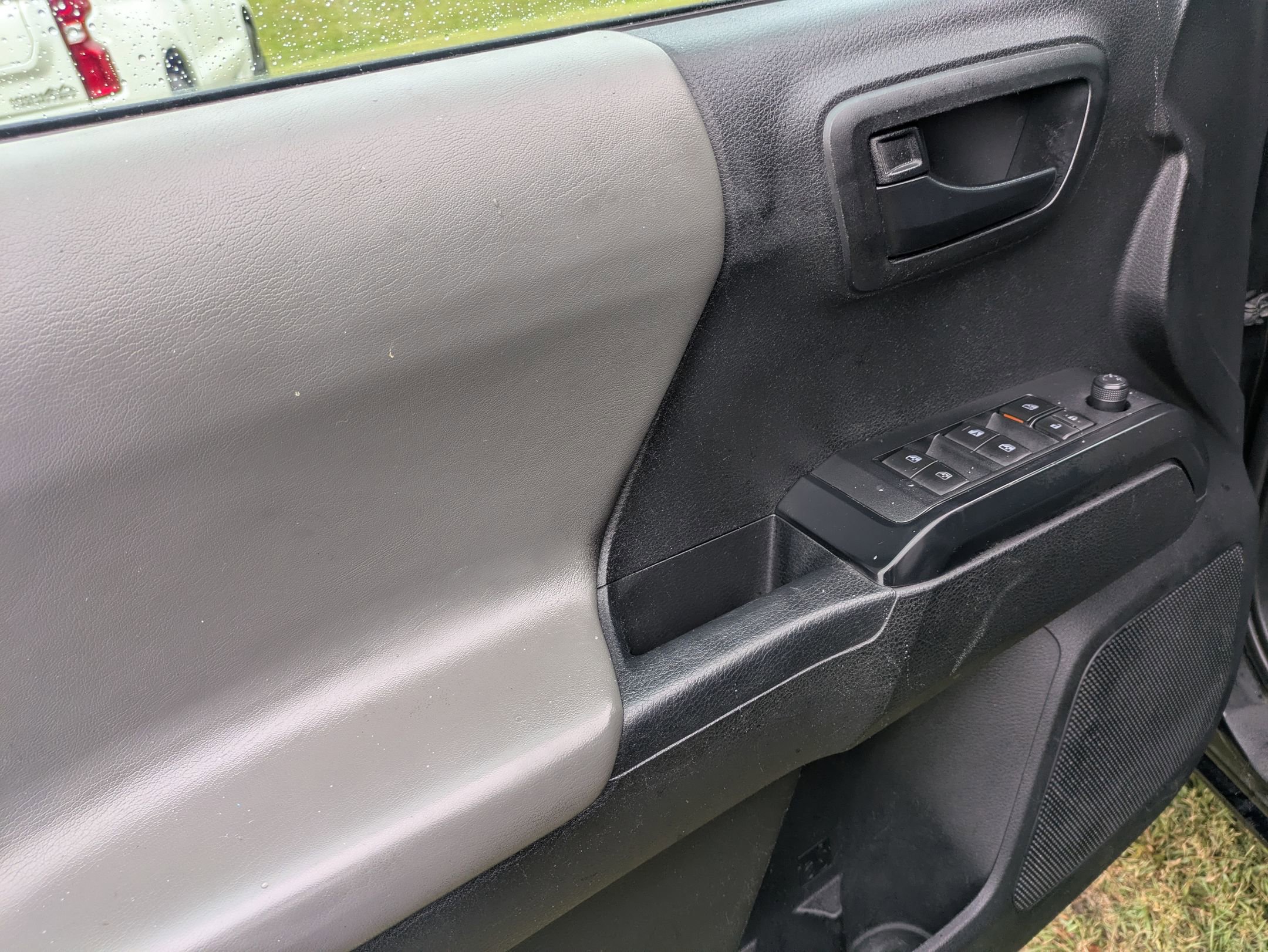 Used 2021 Toyota Tacoma SR image 12