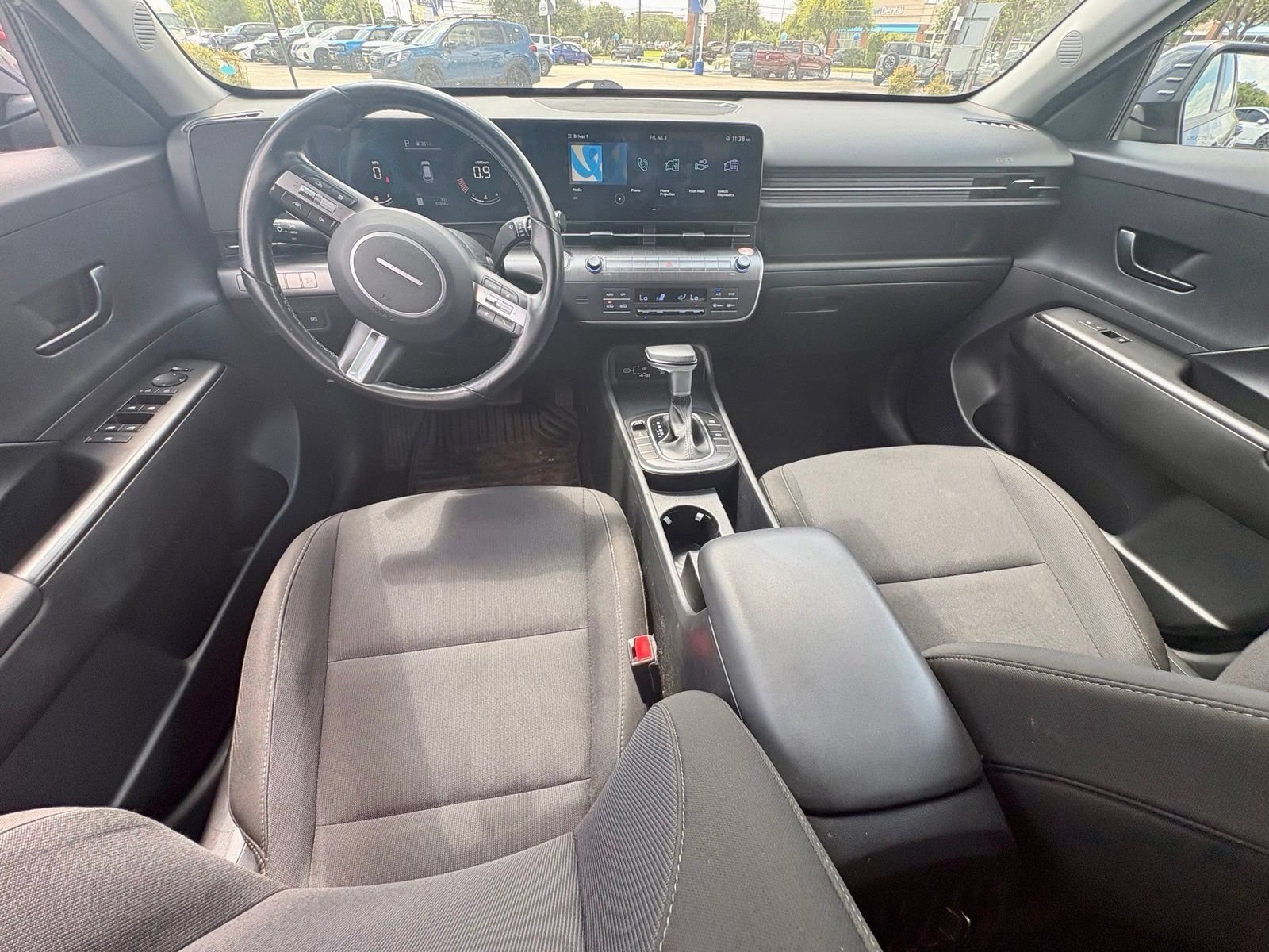 Used 2024 Hyundai Kona SEL AWD/4WD image 11