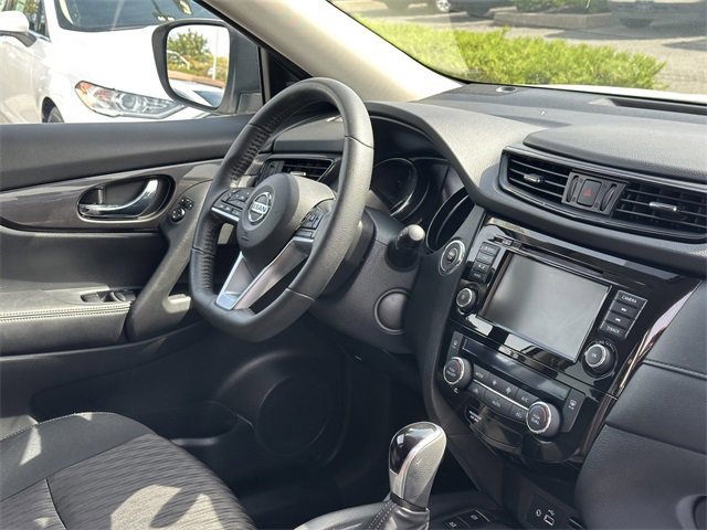 Used 2019 Nissan Rogue SV w/ Premium Package image 33