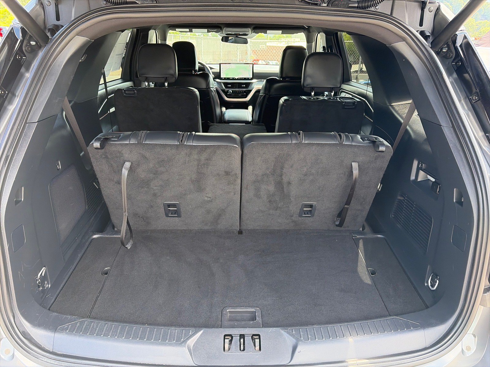 Certified 2025 Ford Explorer ST-Line RWD image 20