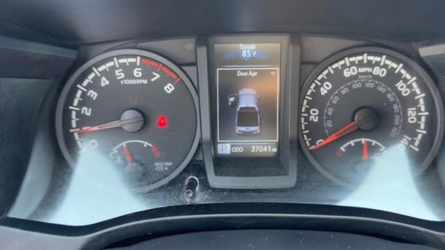 Used 2023 Toyota Tacoma SR image 13