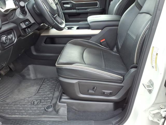 Used 2024 RAM 3500 Laramie image 18