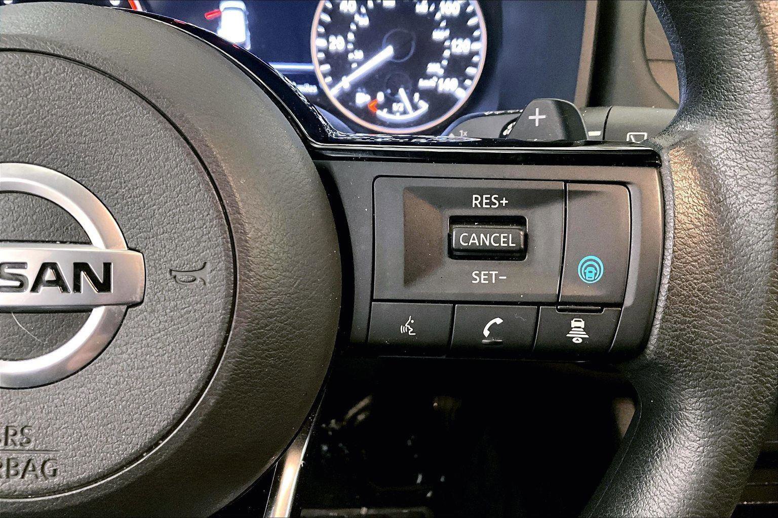 Used 2021 Nissan Rogue SV image 18