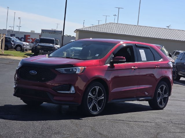 Certified 2020 Ford Edge ST w/ Cold Weather Package AWD/4WD image 7