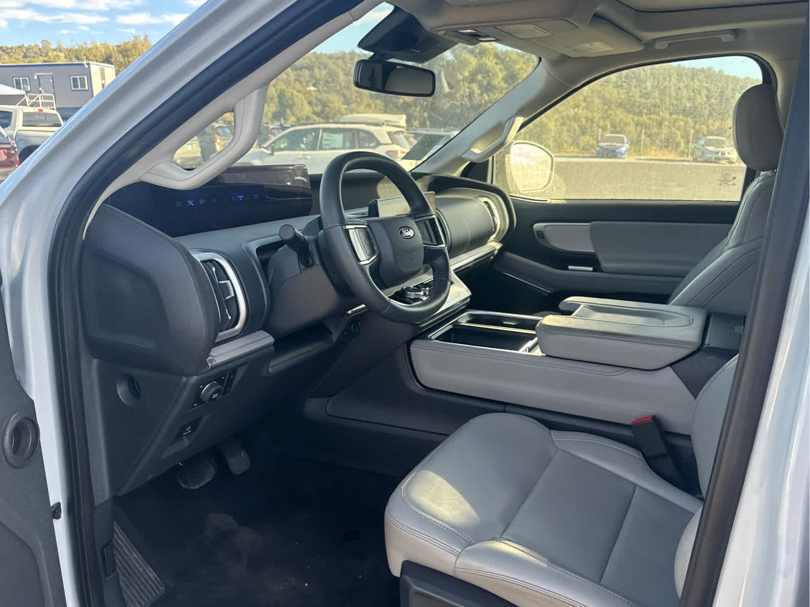 Certified 2025 Ford Expedition Active AWD/4WD image 11