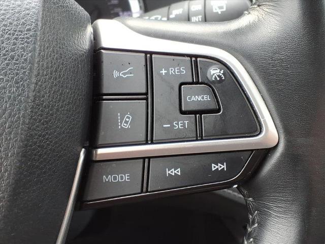 Used 2023 Toyota Highlander LE image 13