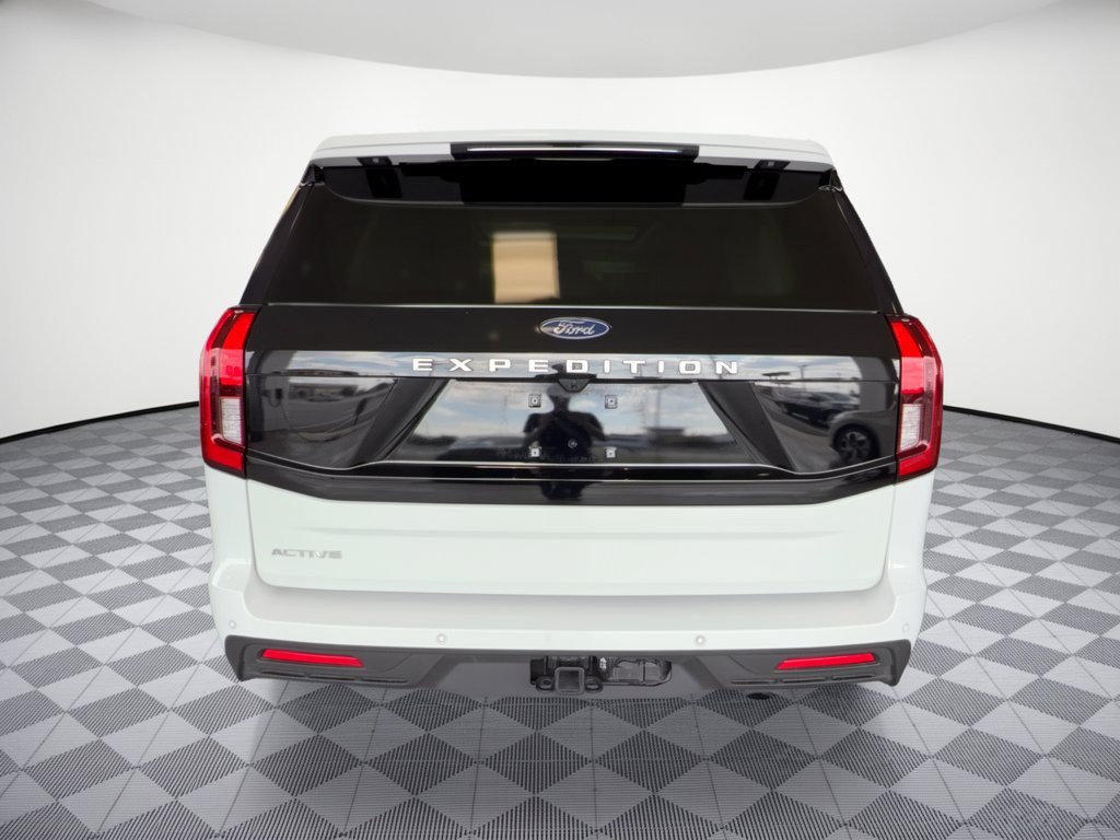 Certified 2025 Ford Expedition Active AWD/4WD image 11
