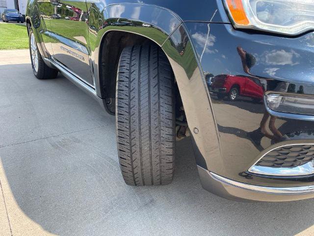 Used 2017 Jeep Grand Cherokee Summit AWD/4WD image 18