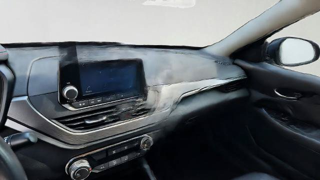 Used 2024 Nissan Altima 2.5 SR FWD image 20