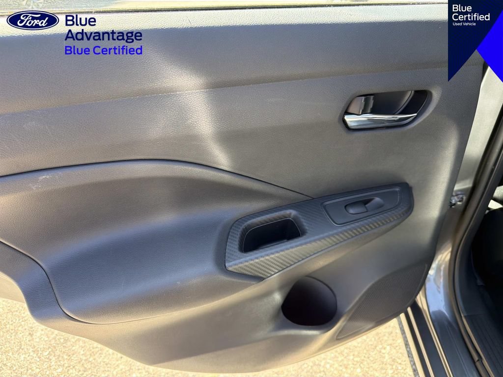 Used 2025 Nissan Versa SV FWD image 12