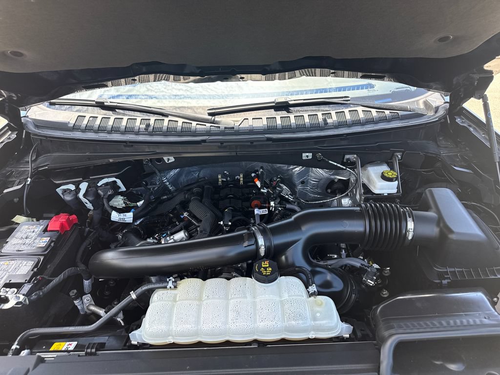 Certified 2025 Ford Expedition Active RWD image 32