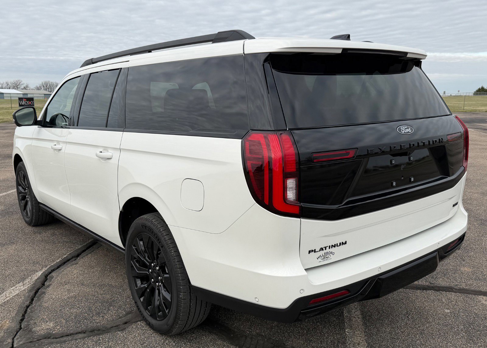 Certified 2025 Ford Expedition Max Platinum w/ Stealth Appearance Package AWD/4WD image 14