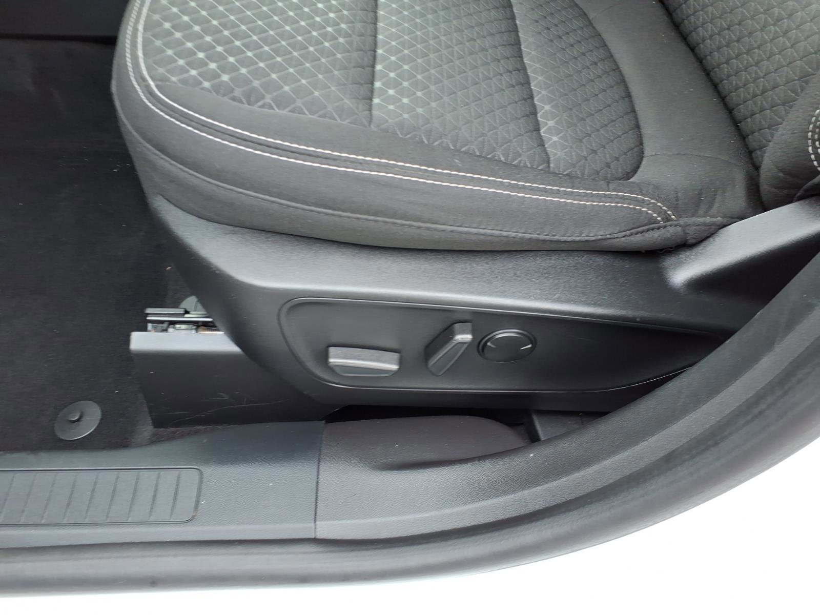 Certified 2023 Ford Escape Active w/ Tech Pack #2 image 12