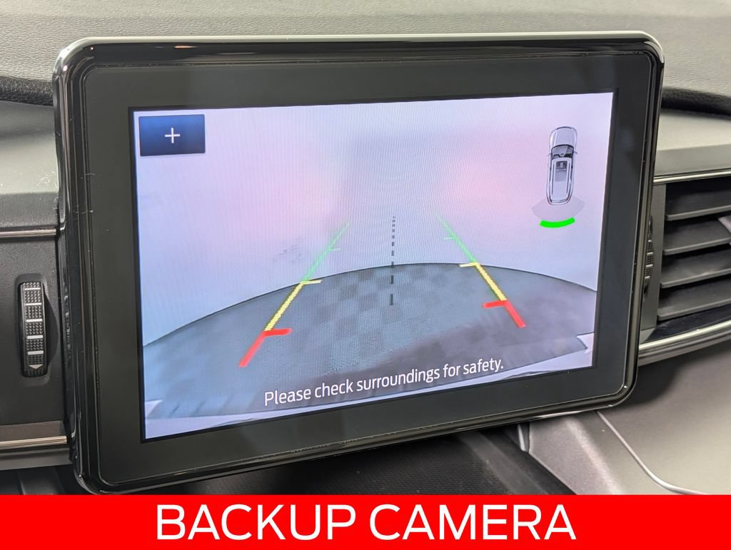 Certified 2022 Ford Explorer XLT w/ Equipment Group 202A RWD image 8