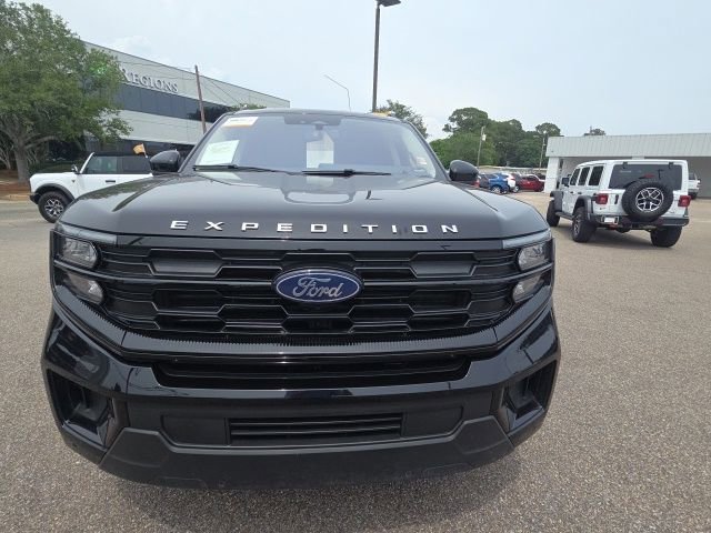 Certified 2025 Ford Expedition Max Active AWD/4WD image 3