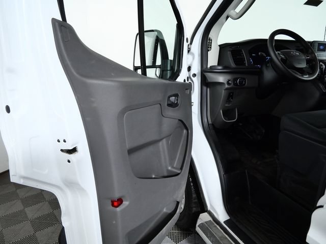Certified 2025 Ford Transit 250 Low Roof w/ Exterior Upgrade Package RWD image 15