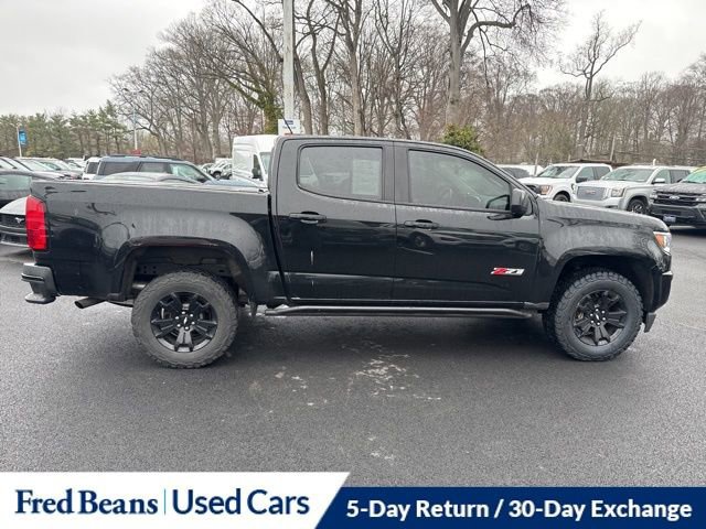 Used 2018 Chevrolet Colorado Z71 w/ Z71 Midnight Edition image 6