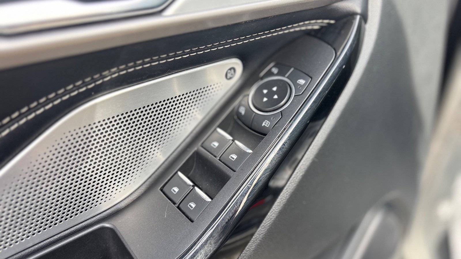 Certified 2021 Ford Explorer ST w/ Equipment Group 401A image 33