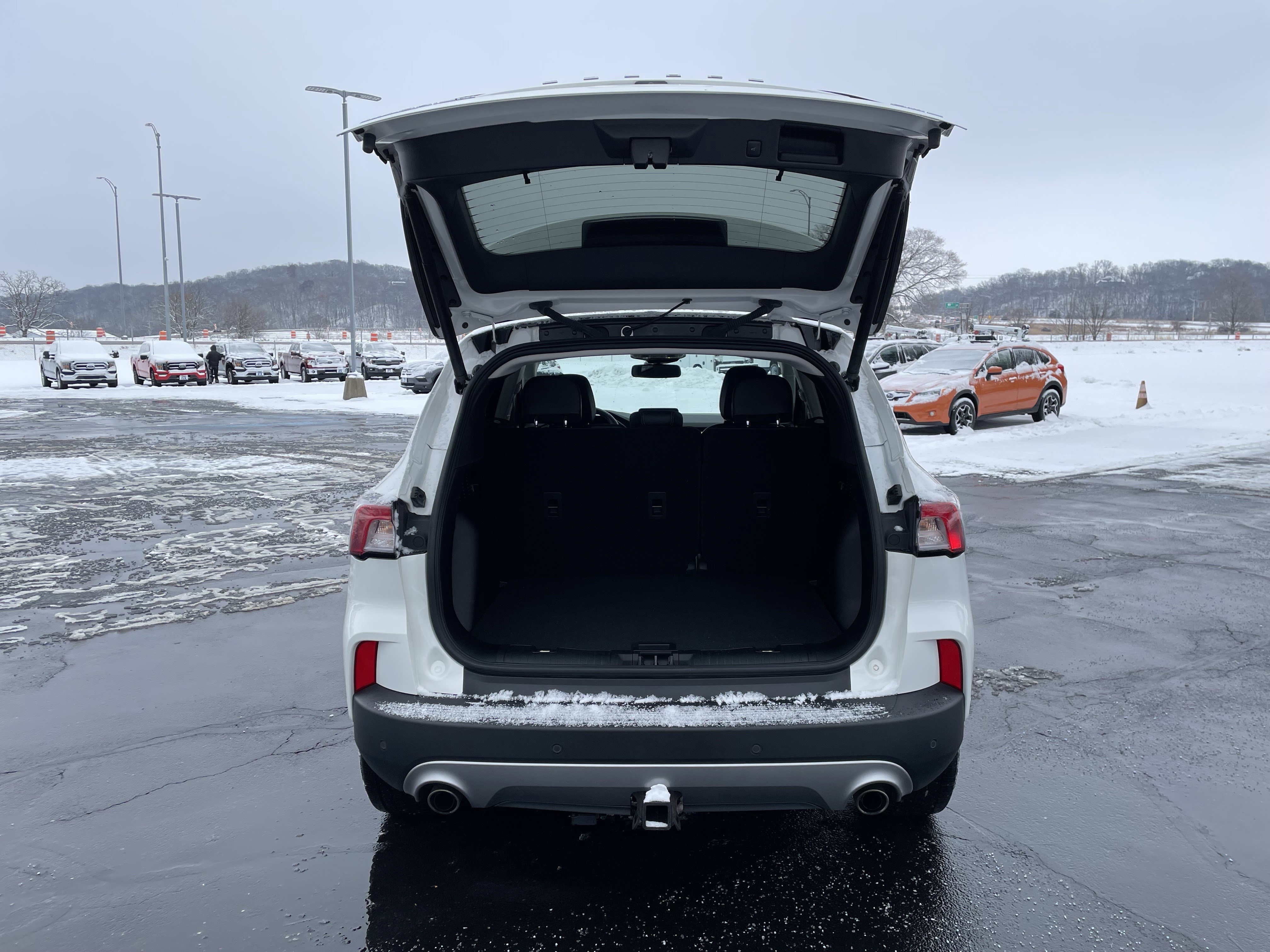 Certified 2022 Ford Escape Titanium w/ Titanium Elite Package image 5