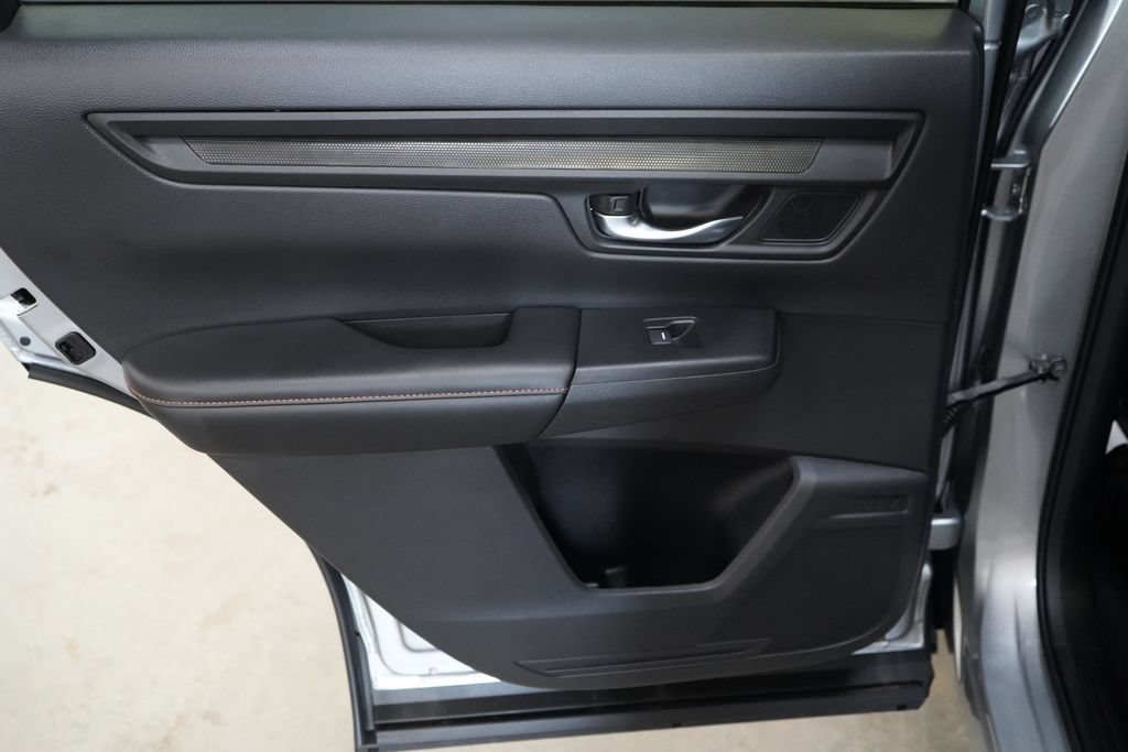 Used 2025 Honda CR-V Sport-L image 28