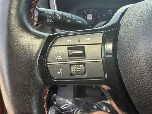 Used 2025 Honda Pilot Black Edition image 15