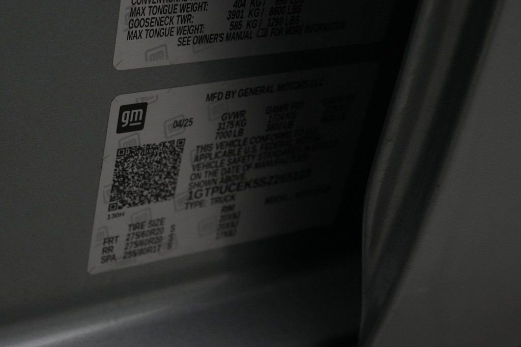 Used 2025 GMC Sierra 1500 Elevation image 24