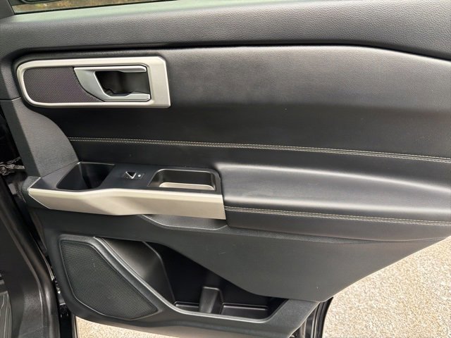 Certified 2023 Ford Explorer XLT w/ Equipment Group 202A image 33