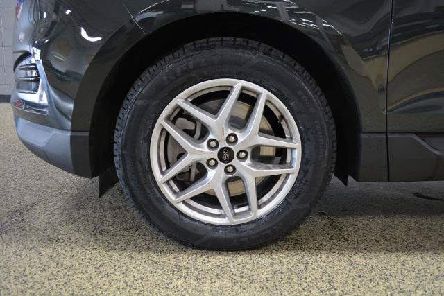Certified 2024 Ford Edge SEL w/ Convenience Package AWD/4WD image 11