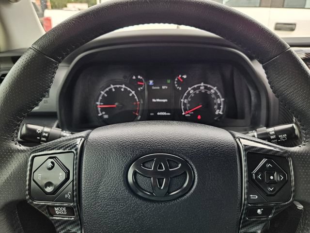 Used 2022 Toyota 4Runner Trail Special Edition AWD/4WD image 33
